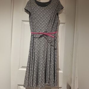 Black and White Geometric Dress with Pink Belt